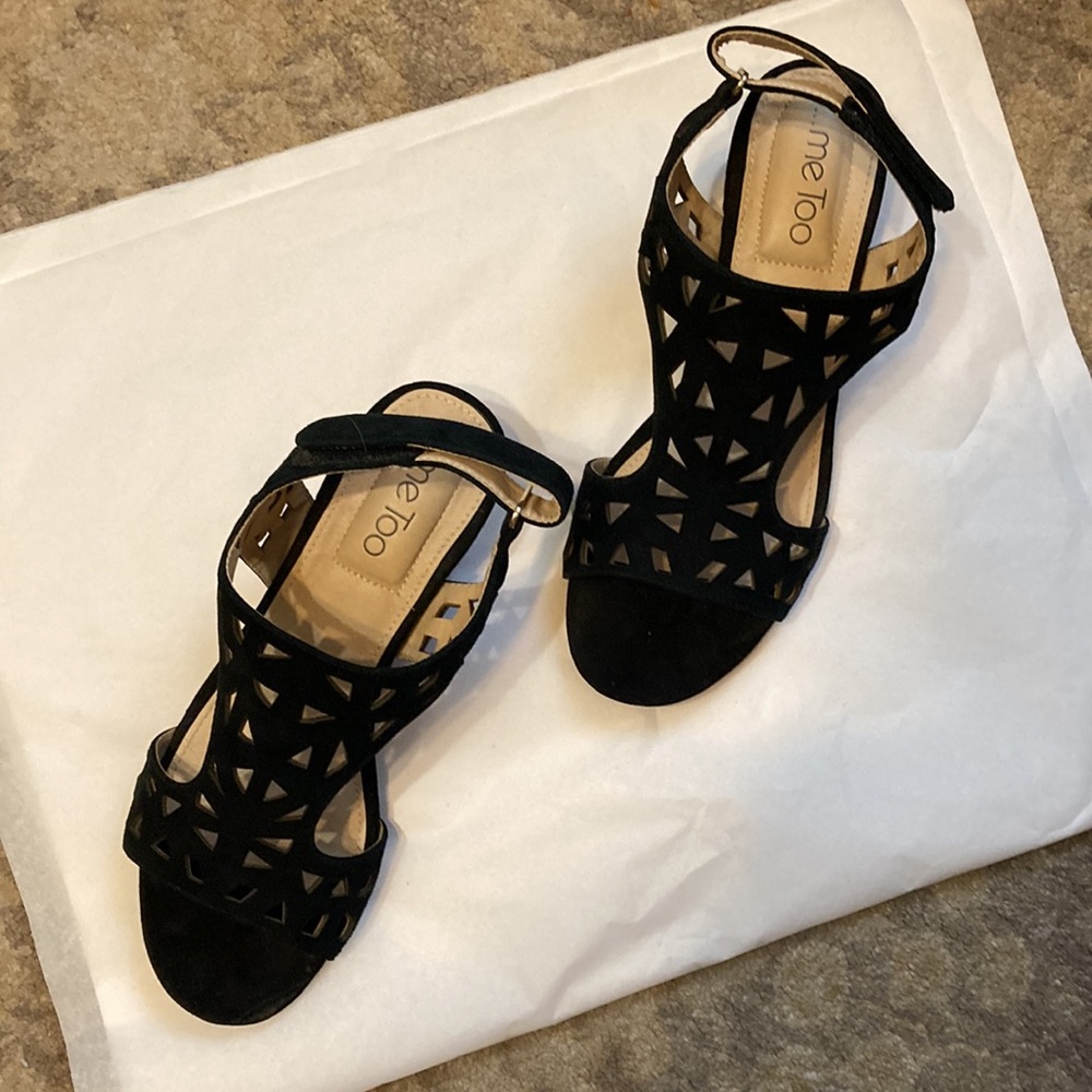 Shoes - Picture 2 of 5